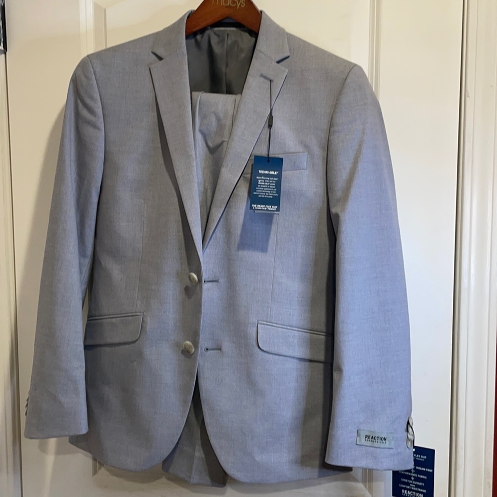 New grey Kenneth Cole suit size 38r 31 waist